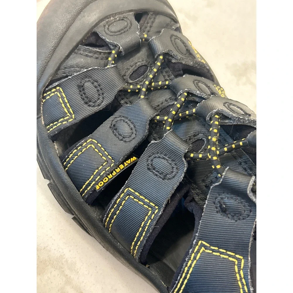 Keen Newport H2 Kids Sandals Black Yellow Waterproof Hiking Water Shoes Size 2